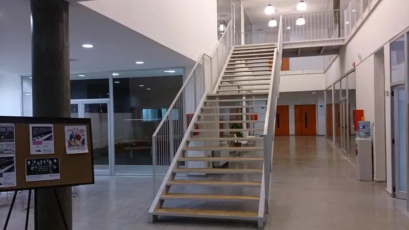 Interior del nuevo edificio de la escuela de música Remo Pignoni