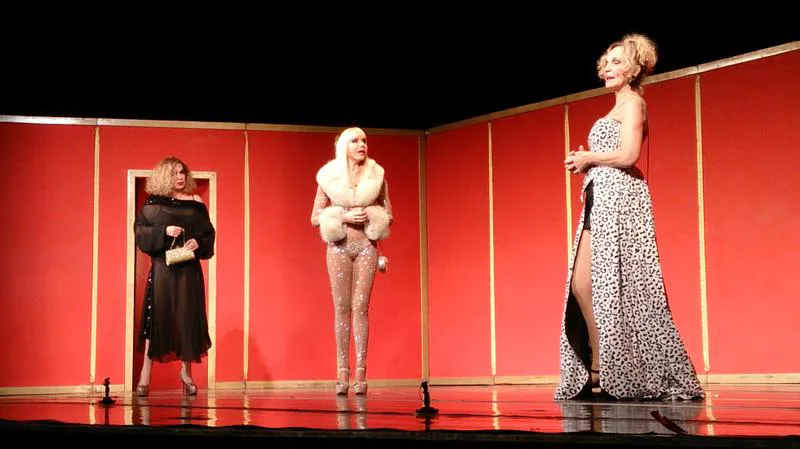 "Extinguidas" en el Teatro Lasserre de Rafaela 