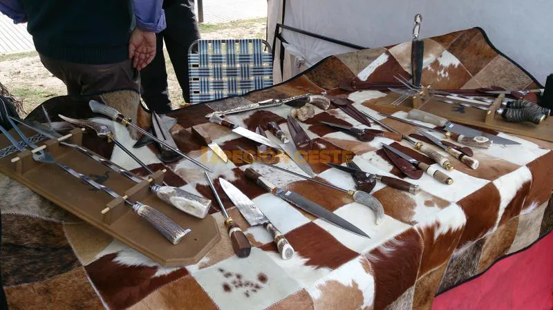 Feria de artesanos en el Parque Apadir de Rafaela