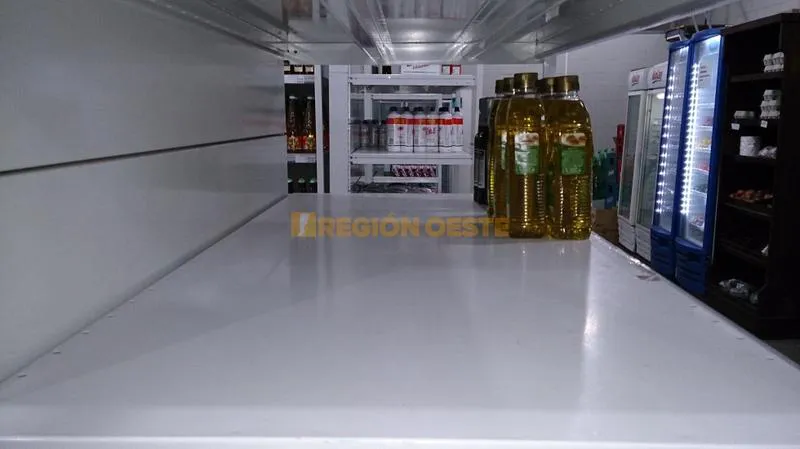 Góndola de aceite vacía