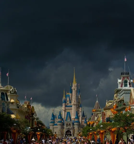 Huracán Matthew envuelve a Disney