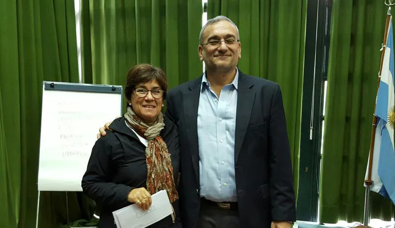 Calvo con escuelas 1 Calvo con escuelas 1