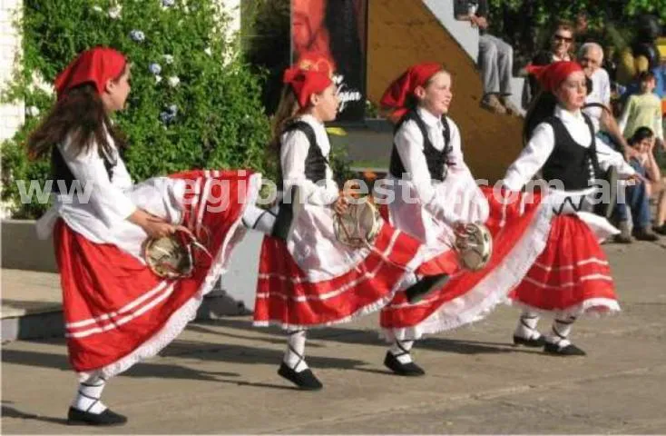 Fiesta de las Colectividades en San Carlos