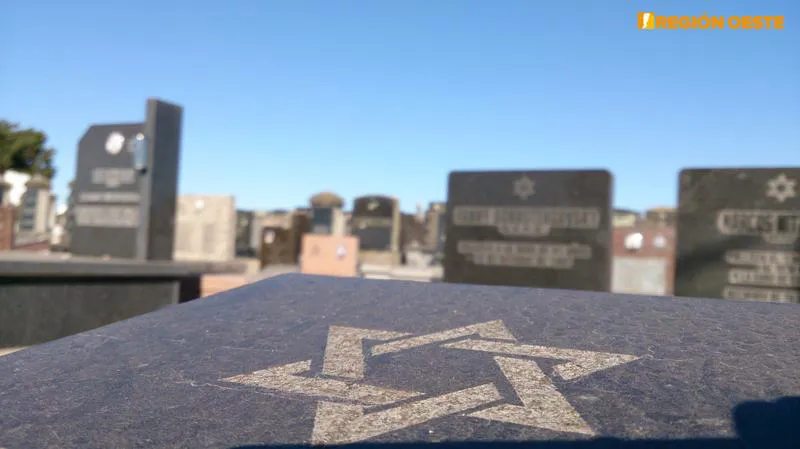 Estrella de David en tumbas judías