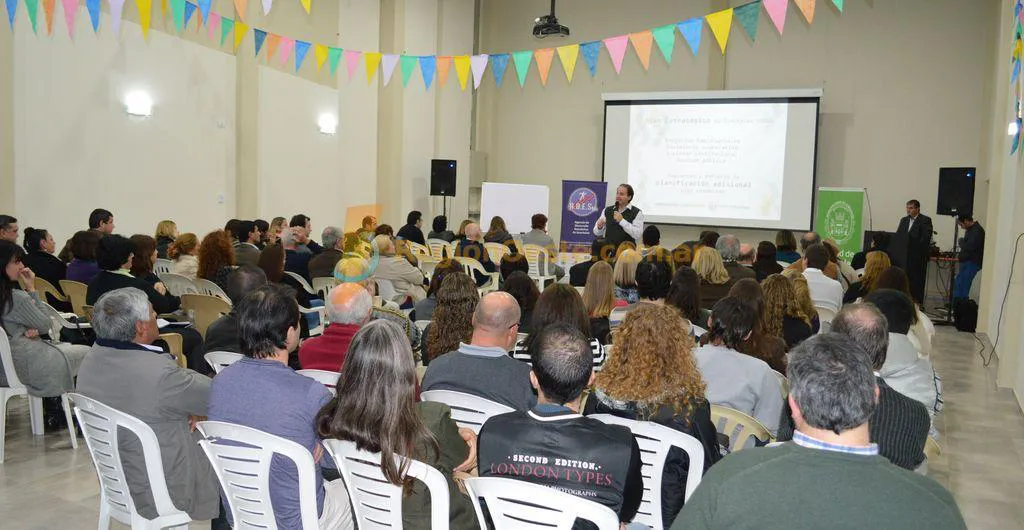 Notoria convocatoria de entidades locales en la presentación de la importante iniciativa