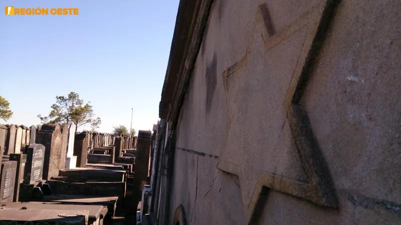 Estrella de David en tumbas judías