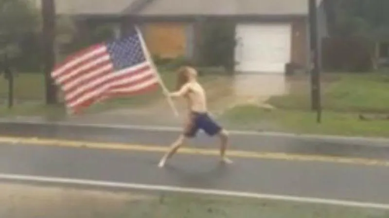 Lane Pittman frente a Matthew