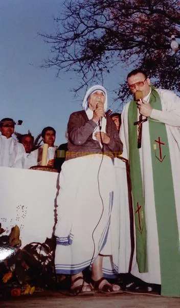 Visita de la Madre Teresa a Rafaela, el 18 de septiembre de 1982