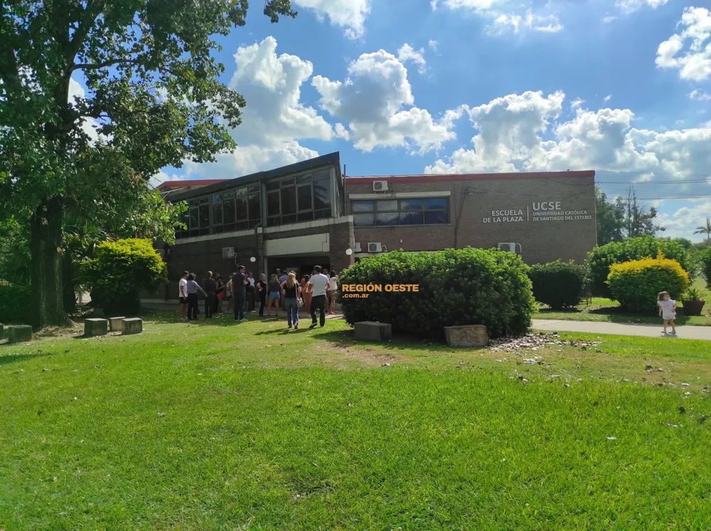 escuela de la plaza en paro