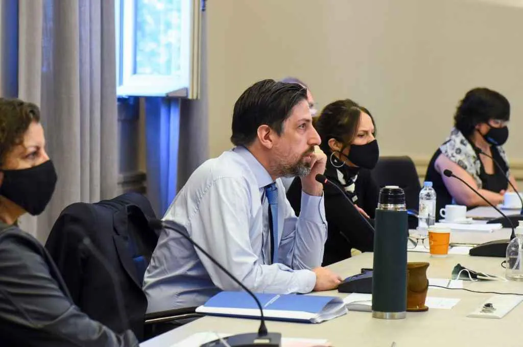 El Minsitro Trotta sugirió priorizar el regreso de las salas de 5 años.