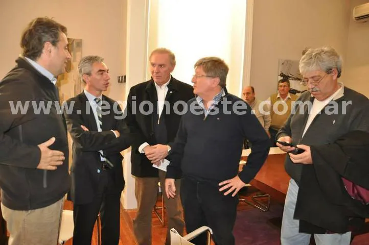 El intendente de Junín recibió a los dirigentes de las entidades ruralistas