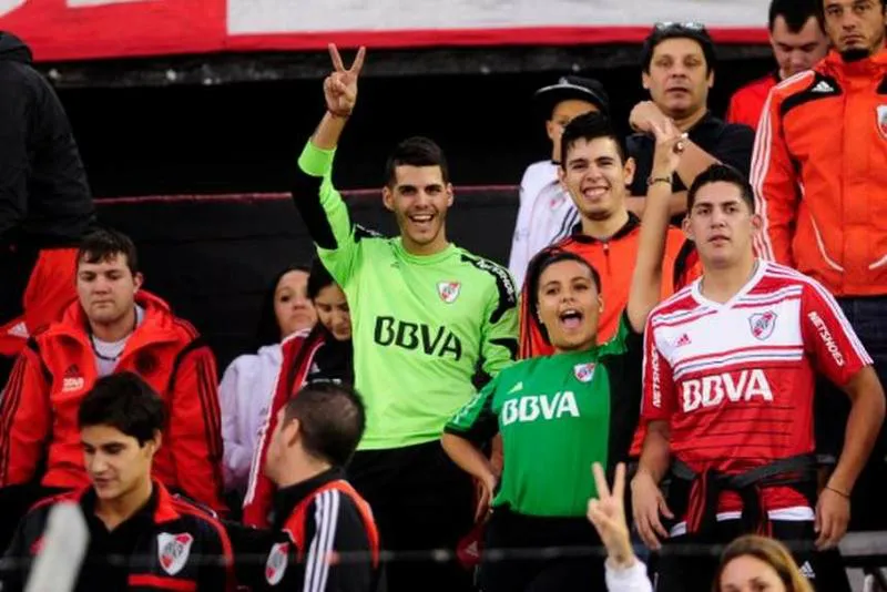 hinchas-River-verde-Barovero_OLEIMA20160310_0167_28 hinchas-River-verde-Barovero_OLEIMA20160310_0167_28