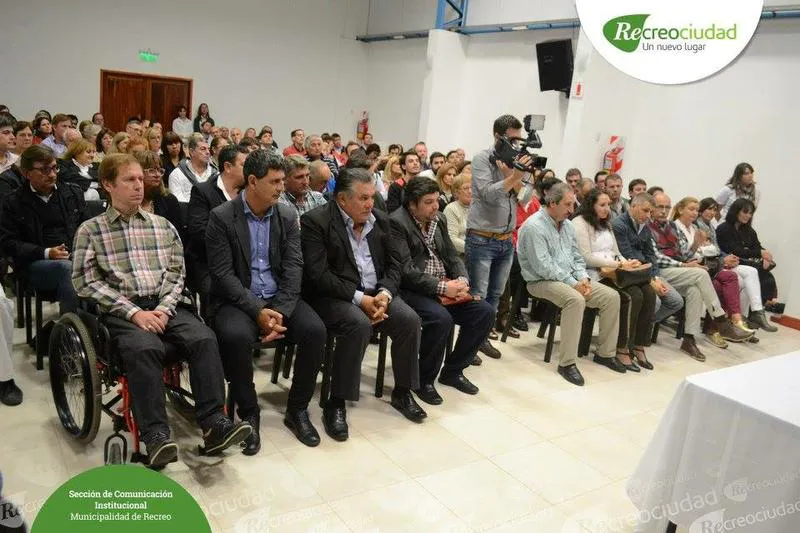 13000167_1698346680453762_3385139681079939265_n 13000167_1698346680453762_3385139681079939265_n