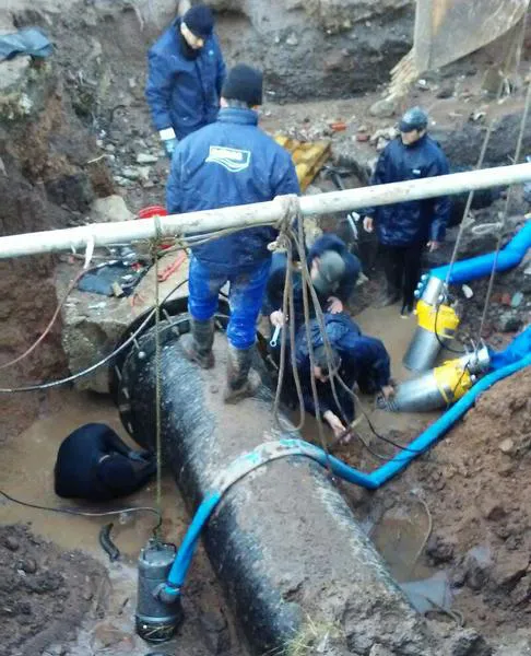 Trabajos finales de sellado del caño maestro 