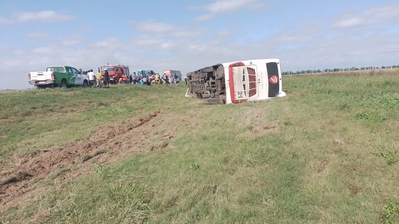 Colectivo Volcado en la Ruta 34 2