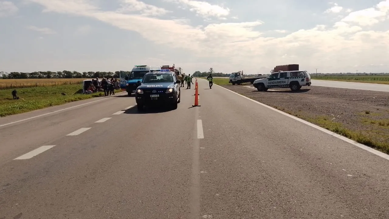 Colectivo Volcado en la Ruta 34 3