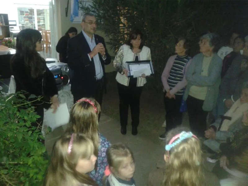 20 años biblioteca de esmeralda