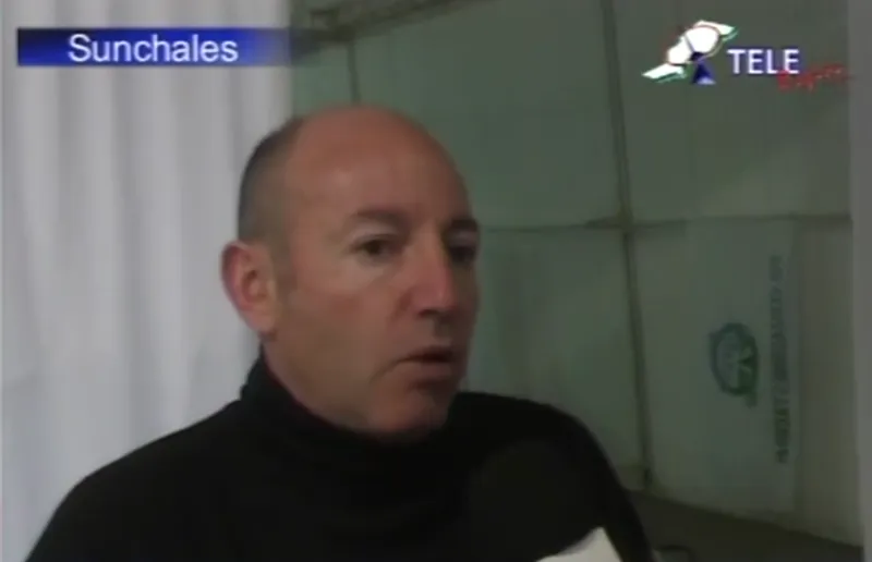 Entrevista a César Falistocco  Piloto de Acrobacias  año 2011