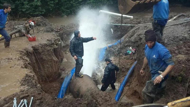 Fuga en el caño maestro